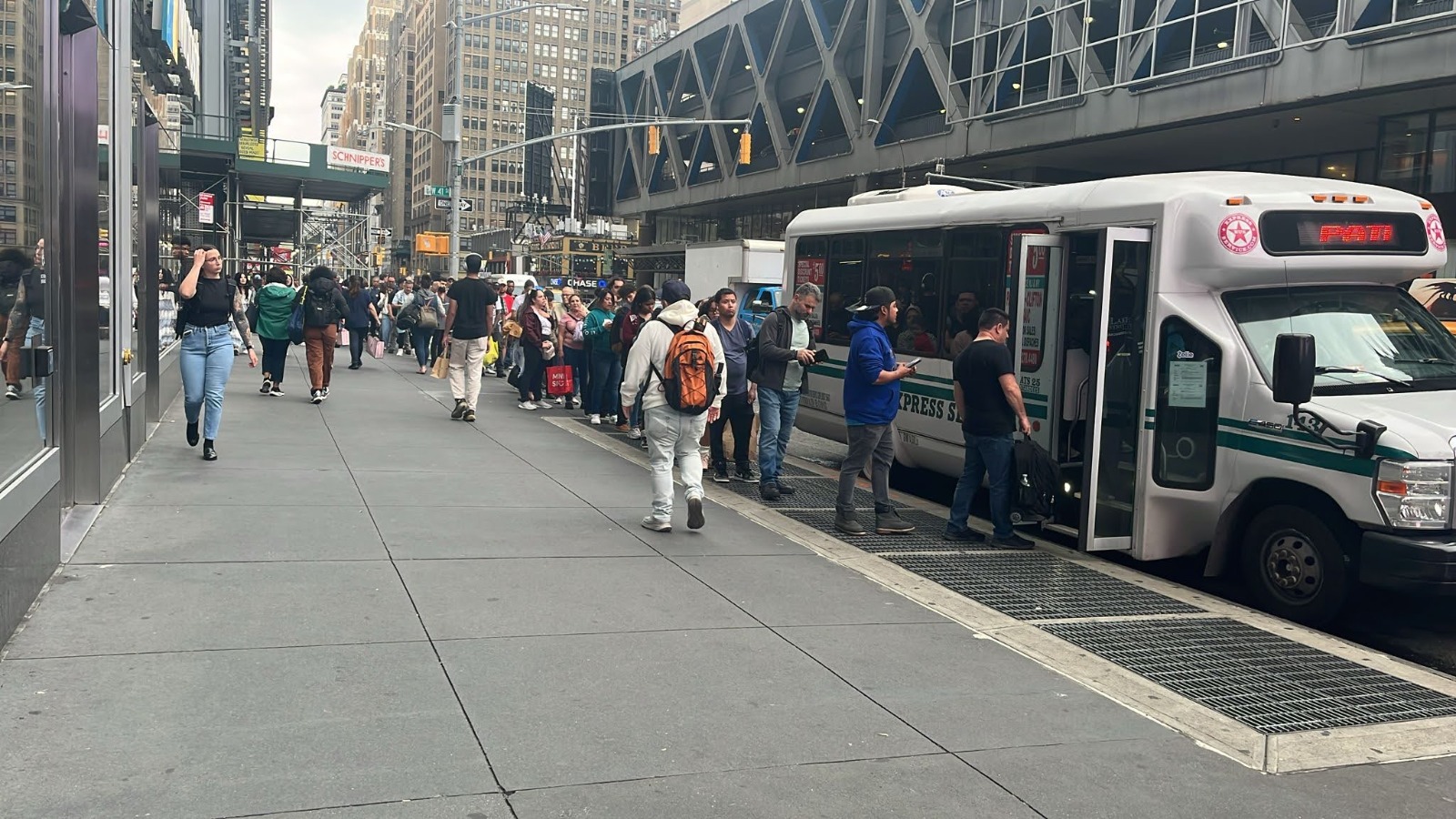 Express Bus Service daily commuter connection between New Jersey and New York City